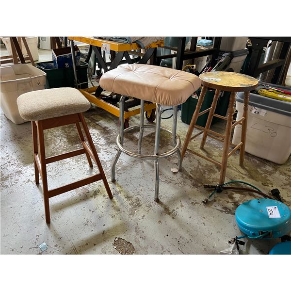 3 X STOOLS