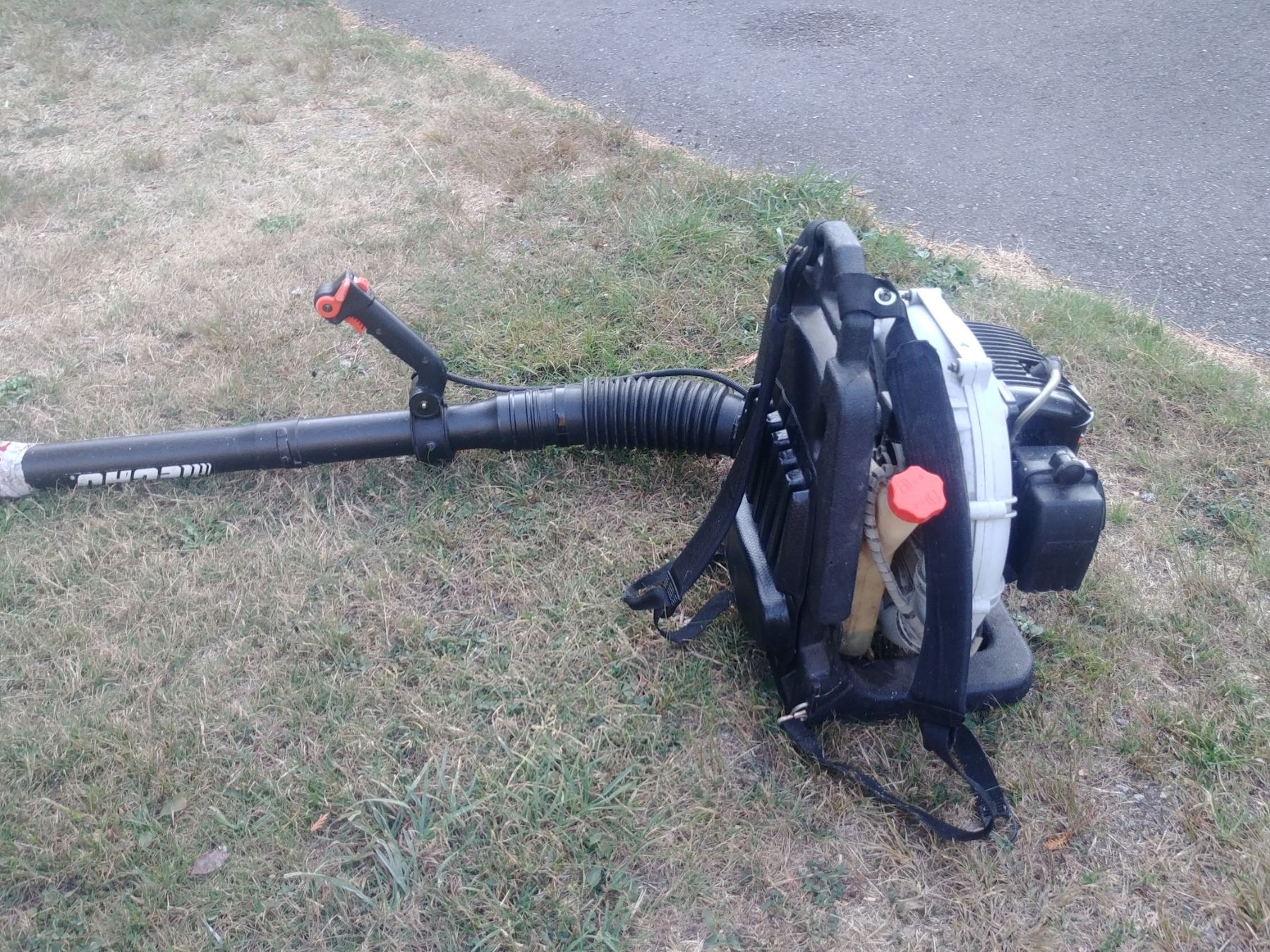ECHO GAS POWERED LEAF BLOWER BACK PACK MODEL PB 403 TESTED Able Echo gas powered leaf blower back pack model pb 403 tested able