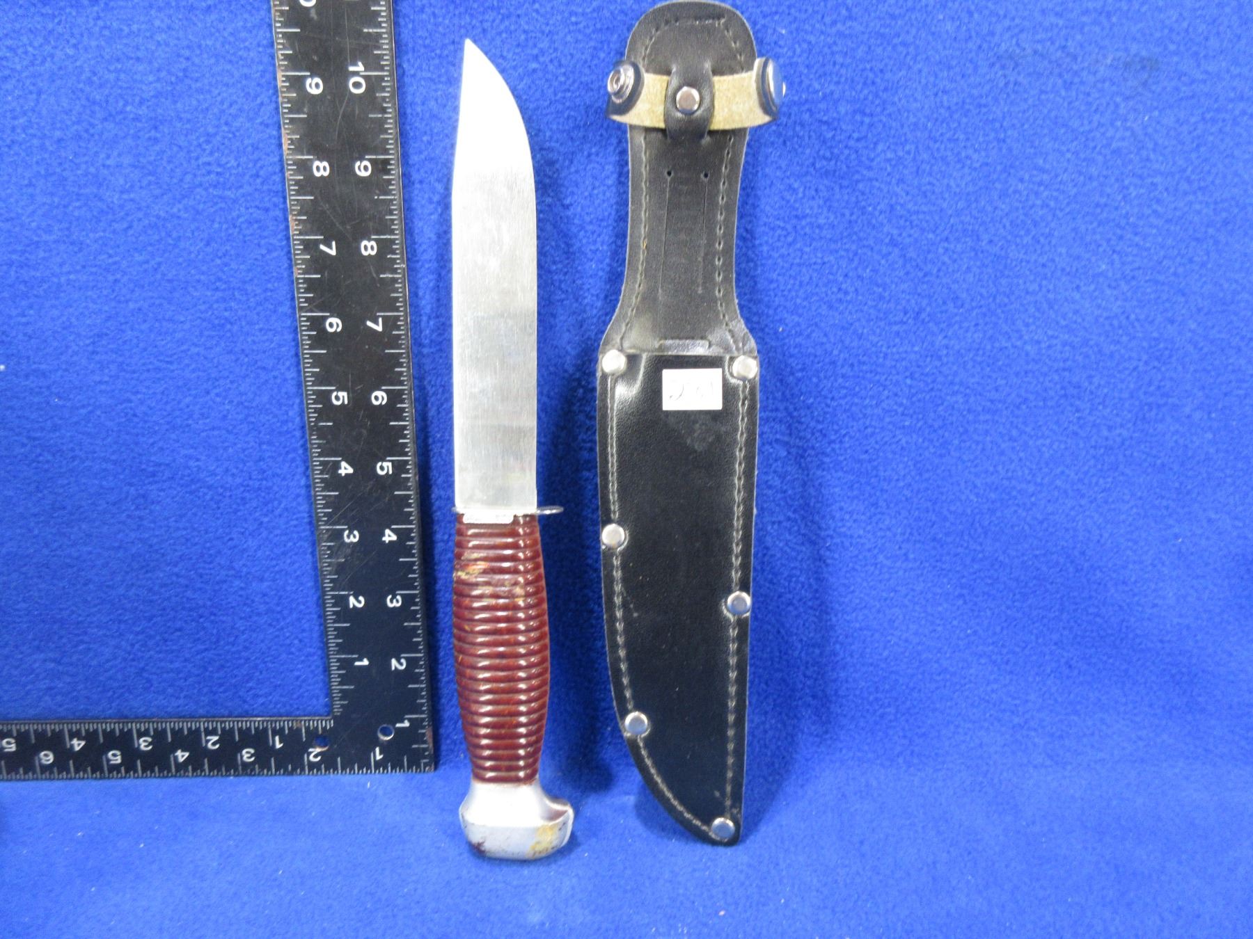 Okapi Hunting Knife with Sheath