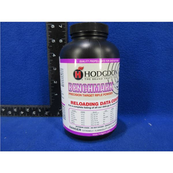 Hodgdon Benchmark Rifle Powder - Sealed 1 lb Tub