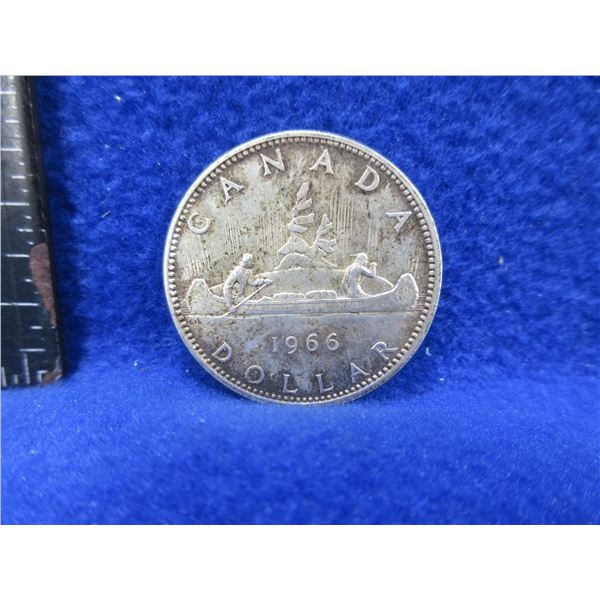 1966 - Canadian Silver Dollar - Canoe - 800 Silver