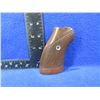 Image 2 : Unknown Wood Revolver Grips with Screw