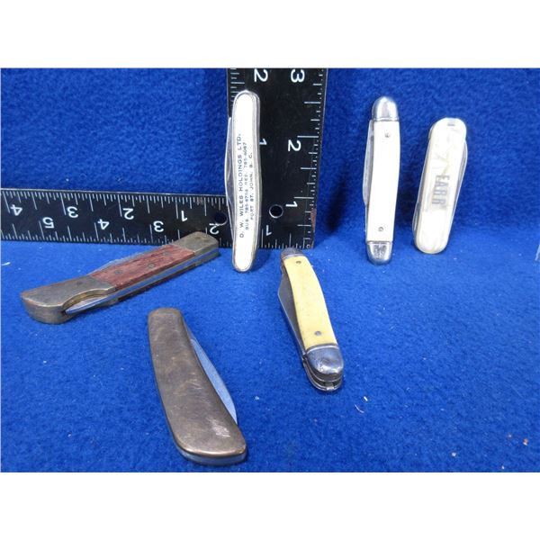 5 - Folding Pocket Knives - 1 has damage