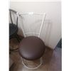 Image 2 : 3 x Bar Stools