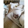 Image 6 : Porcelain Teacups, Teapots, and More!