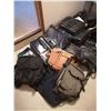 Image 6 : Giant Lot of Various Bags