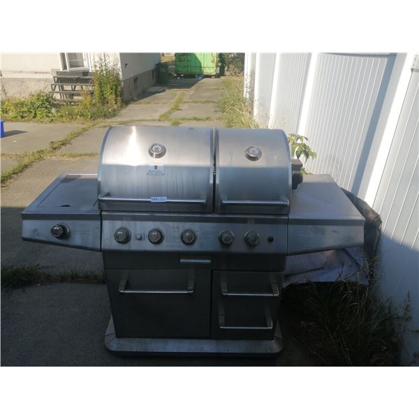 President's Choice Propane Barbeque