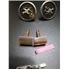 Image 4 : Assorted Vintage Men's Jewelry - Tie Clips, Money Clips, and Cuff Links