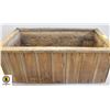 Image 1 : HAND MADE PLANTER BOX 15"X27.5"X11"