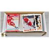 Image 1 : 400 COUNT BOX OF NHL CARDS