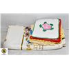 Image 1 : VINTAGE TABLE CLOTH SOLD WITH POT HOLDERS