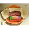 Image 1 : 5 PIECE SNACK SERVING SET SOLD WITH MINI FORKS