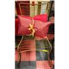Image 1 : METAL CHAIR WITH 2 MATCHING PILLOWS