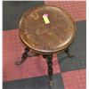 Image 1 : ANTIQUE BRASS DRAGON FOOTED ADJUSTABLE PIANO STOOL