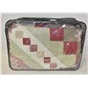 Image 1 : VINTAGE  DOUBLE PATCHWORK QUILT WITH PILLOW SHAMS