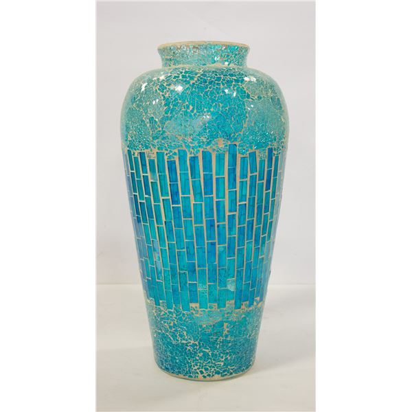 LARGE VASE H-20"