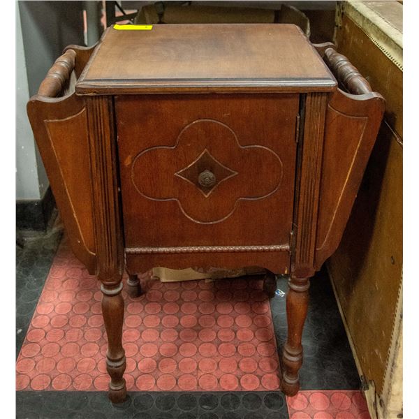 ANTIQUE WOOD/COPPER TABLE