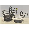Image 1 : LOT OF 4 PLANT CONTAINERS, FOR HANGING