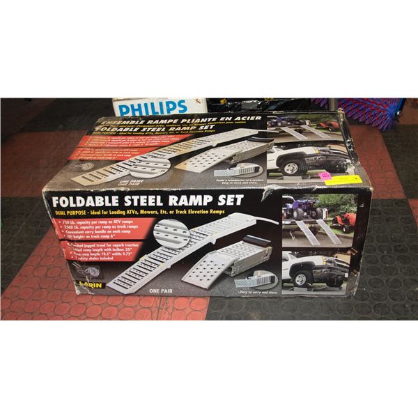 NEW FOLDABLE STEEL RAMP SET