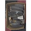 Image 1 : BOX OF SANDING SUPPLIES