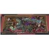 Image 1 : SILK FLOWERS BOX