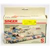 Image 1 : SINGER MINI MENDER SEWING MACHINE
