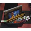 Image 1 : TOTE OF WALL HANGINGS INCLUDES MIRRORS, ROLLED