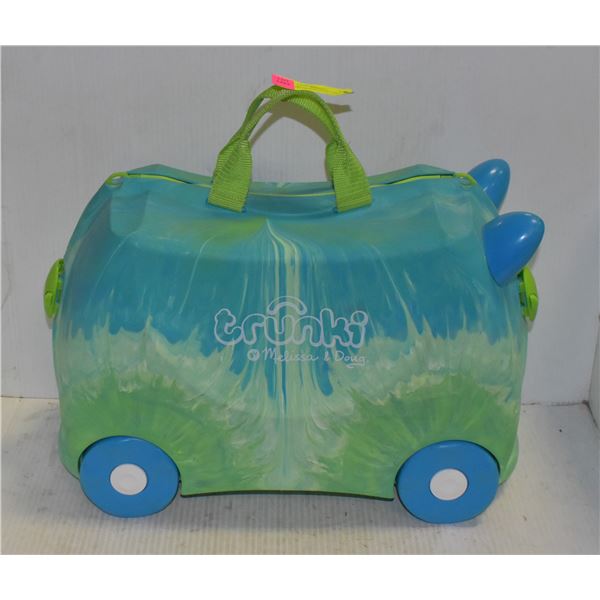 CHILD'S TRUNKI SUITCASE