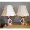 Image 1 : 2 VINTAGE PINK/WHITE LAMPS