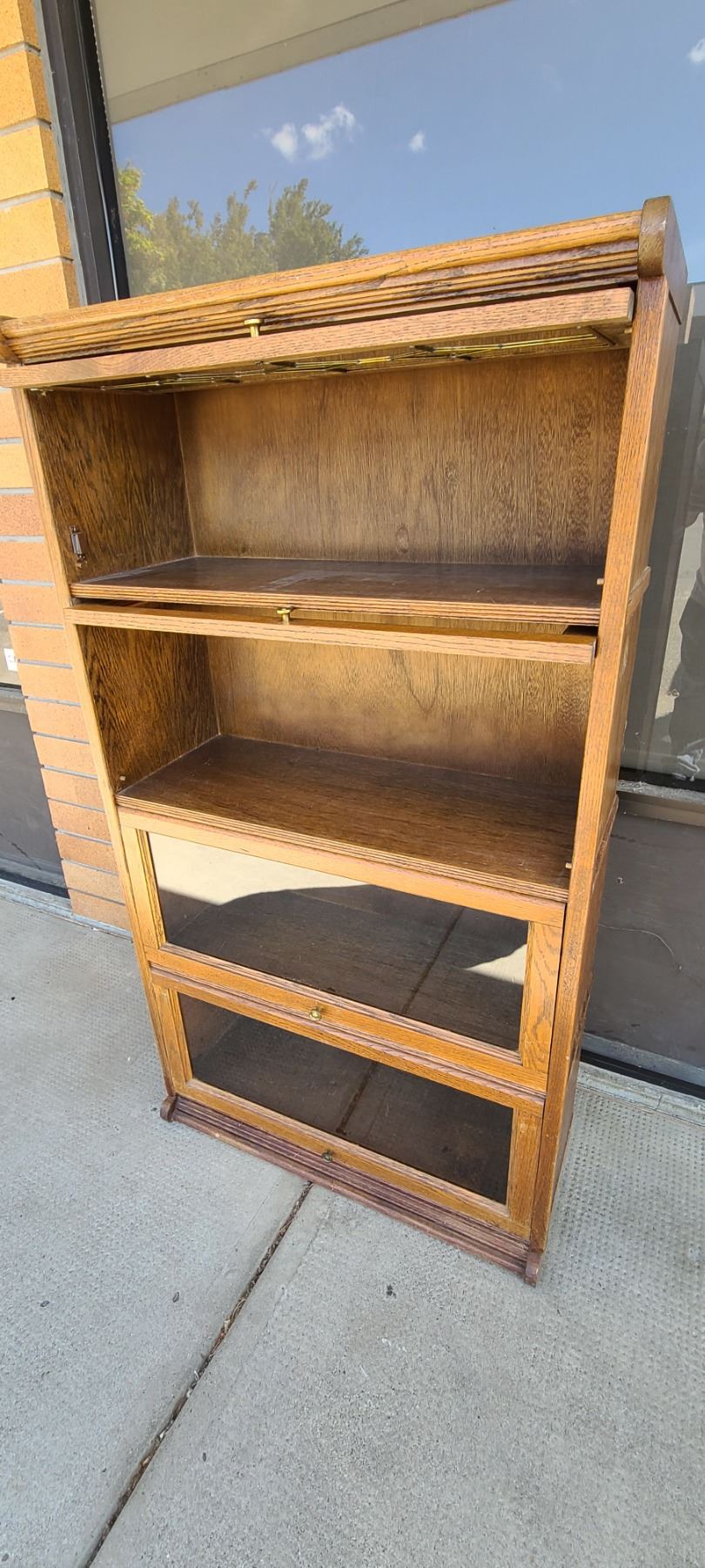 LEADED GLASS OAK BARRISTER BOOKCASE EARLY REPRODUCTION, NO SHIPPING