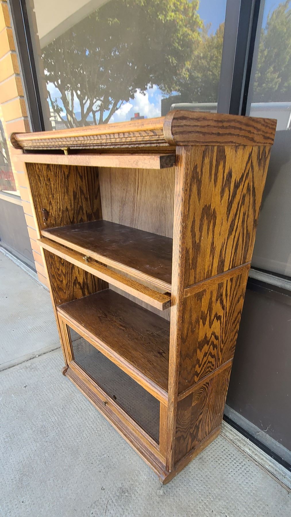 LEADED GLASS OAK BARRISTER BOOKCASE EARLY REPRODUCTION, NO SHIPPING