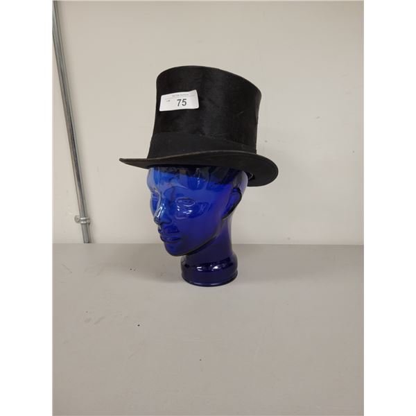 ANTIQUE BEAVER PELT TOP HAT BY MARECHAL, PARIS