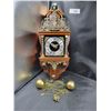Image 1 : FIGURAL WALL CLOCK