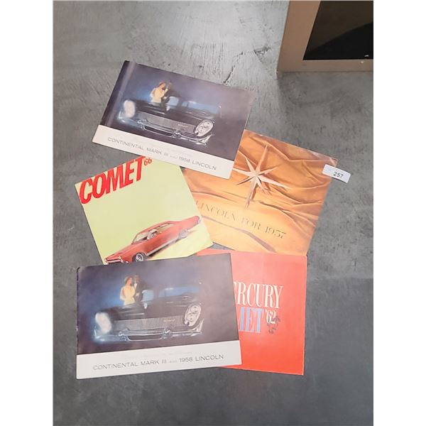 COLLECTION VINTAGE CAR BROCHURES