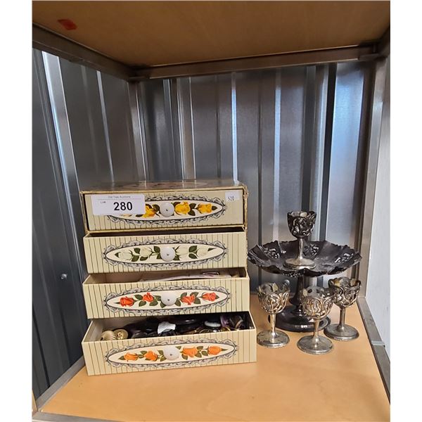 COLLECTION VINTAGE BUTTONS, BUTTON BOX, 5 MINI STAINLESS STEEL GOBLETS
