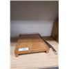 Image 1 : VINTAGE MIKI PAPER CUTTER