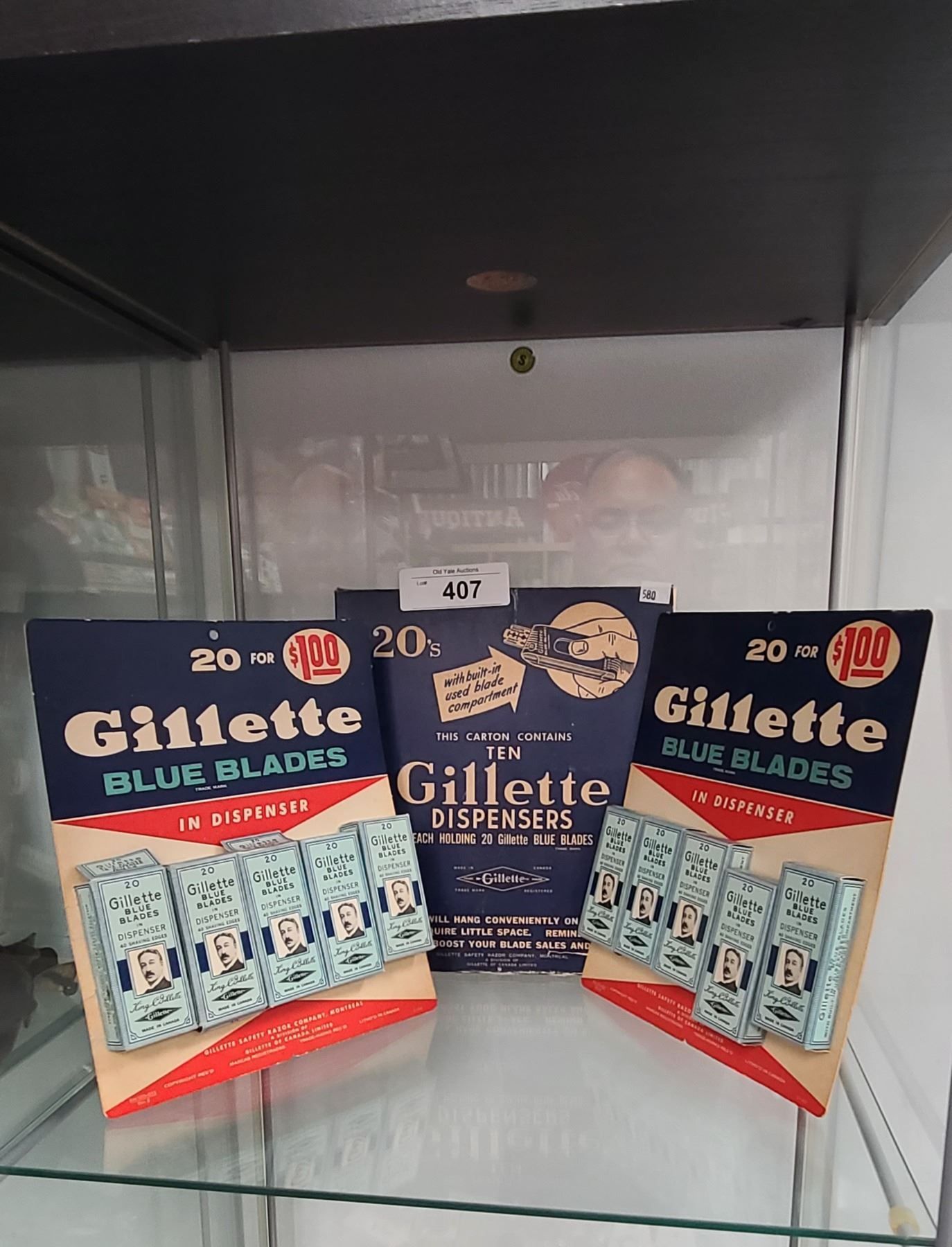 AMAZING NOS GILLETTE RAZOR BLADES STORE DISPLAY IN ORIGINAL BOX
