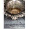 Image 2 : LARGE BEAUTIFUL SILVER PLATE CHAMPAGNE BUCKET