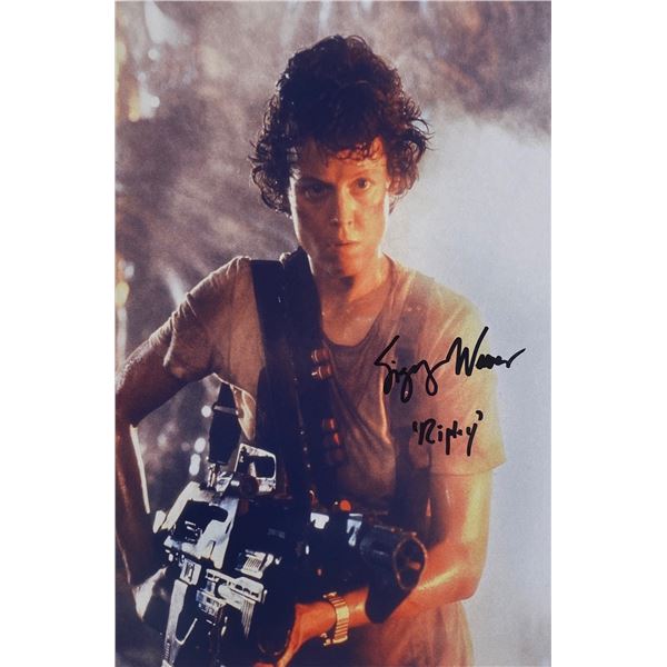 Autograph Signed Alien Photo