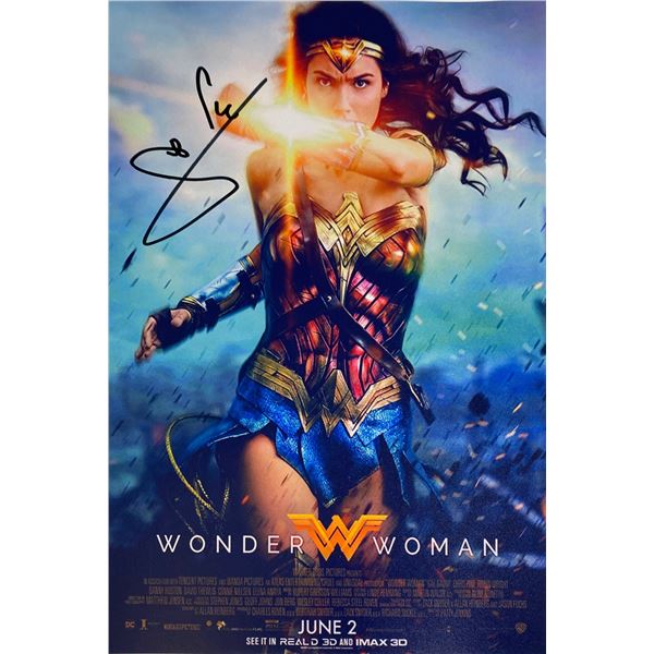Autograph Signed  Wonder Woman Photo