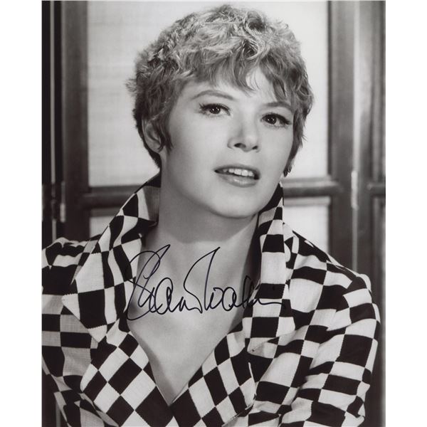 Shani Wallis signed photo