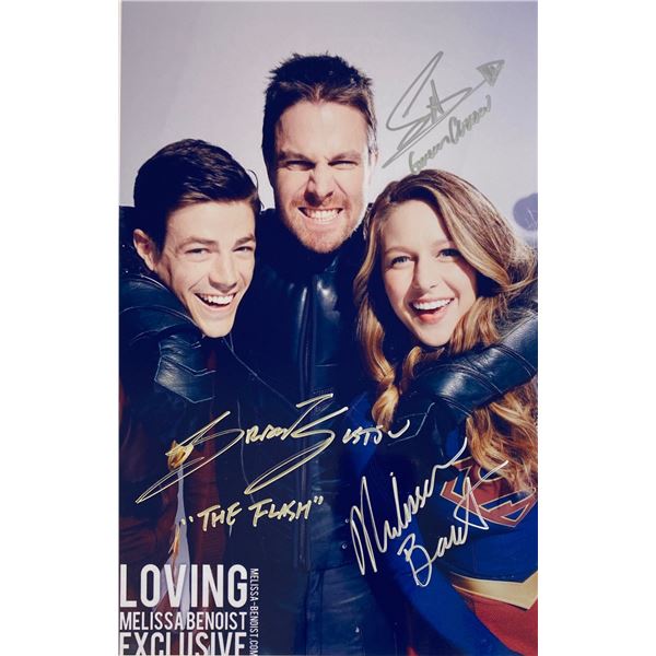 Autograph Signed  Supergirl Photo