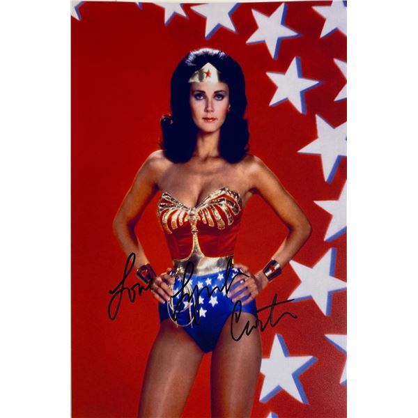Autograph Signed  Wonder Woman Photo