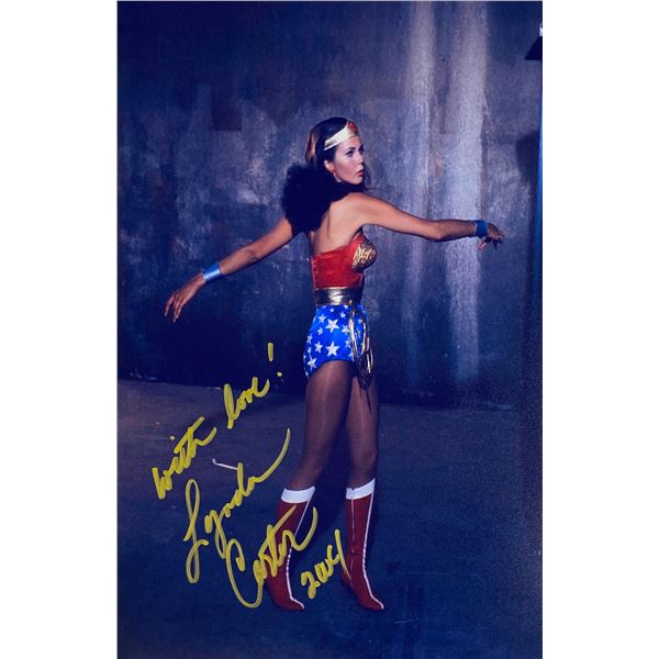 Autograph Signed  Wonder Woman Photo