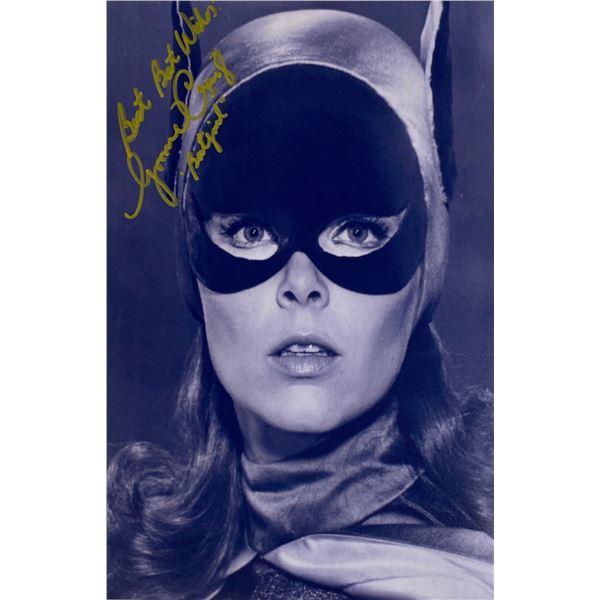 Autograph Signed  Batgirl Photo