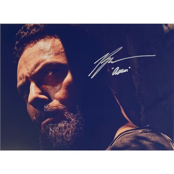 Autograph Signed  Walking Dead Photo