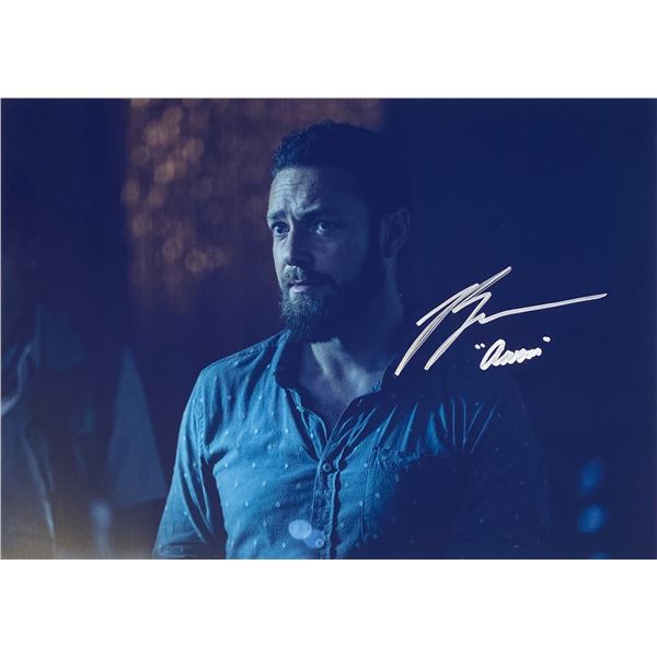 Autograph Signed  Walking Dead Photo