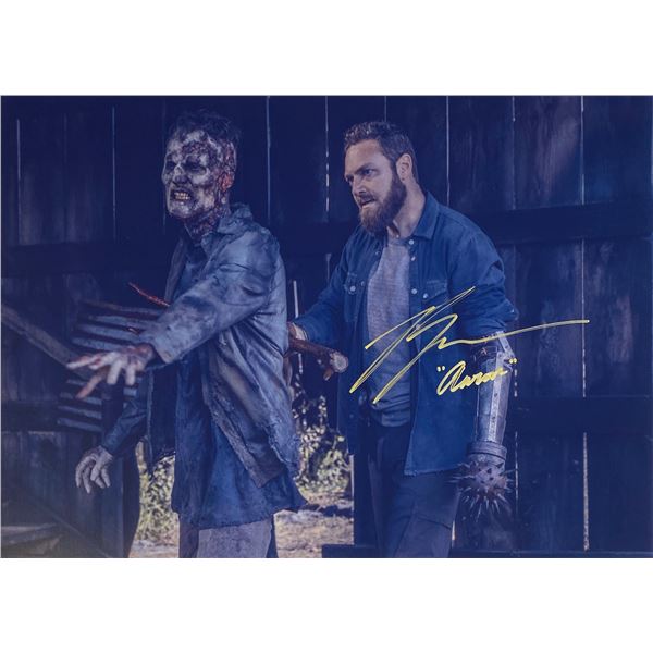 Autograph Signed  Walking Dead Photo