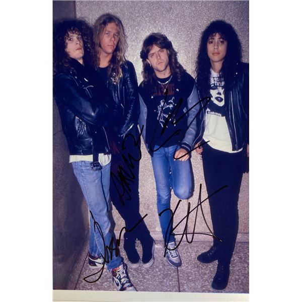 Autograph Signed  METALLICA Photo