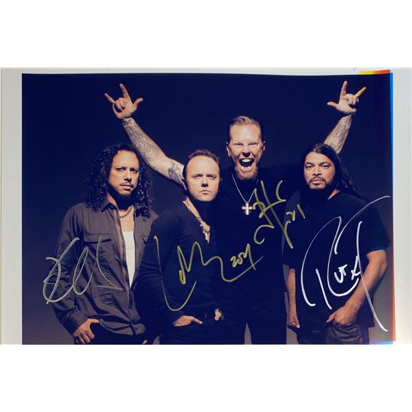 Autograph Signed  METALLICA Photo